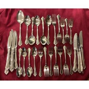 Oneida Craft Deluxe Chateau Flatware Lot Of 31 Serving Forks Teaspoons